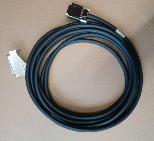ACS368JSR -  VHDCI Male to 68 way R/A HD Male